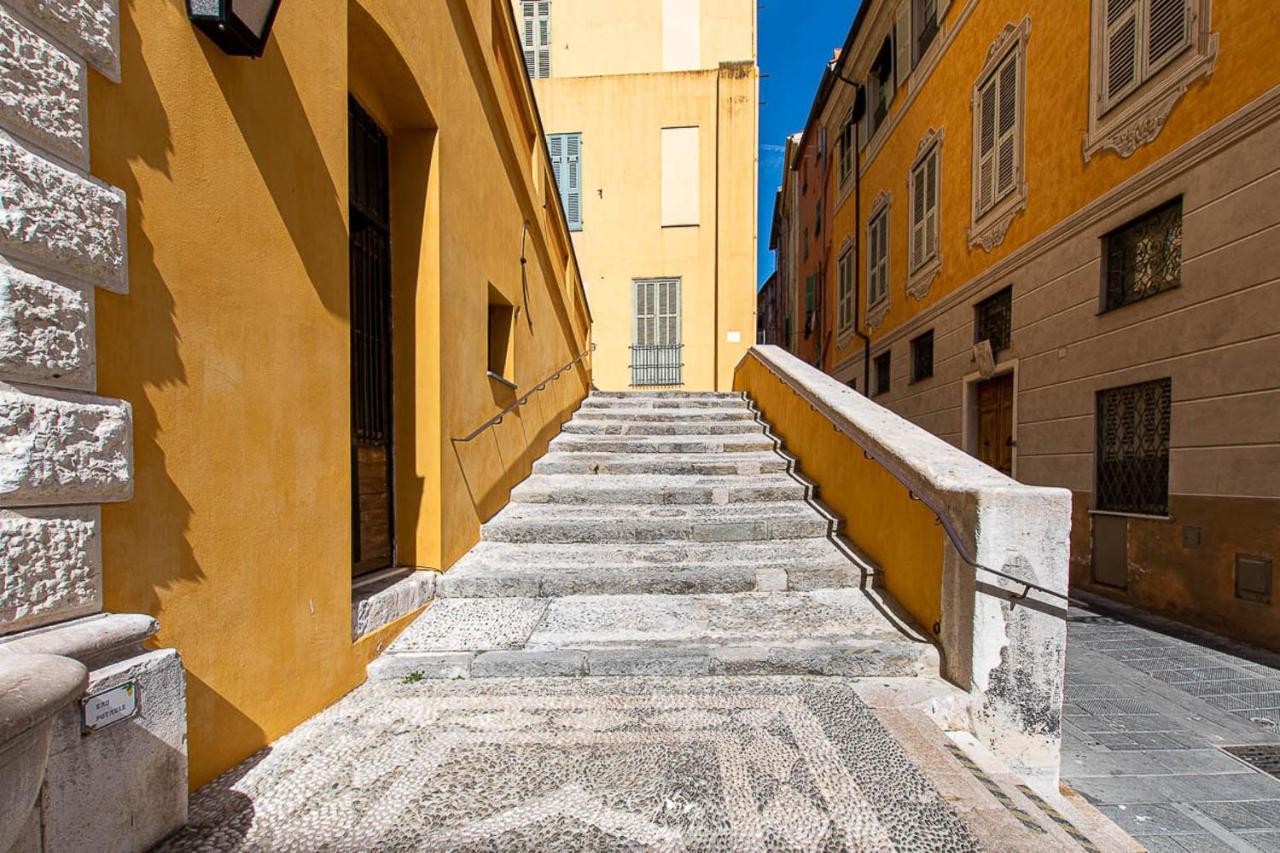 Vista Mare E Comfort In Centro Storico Menton Exterior foto